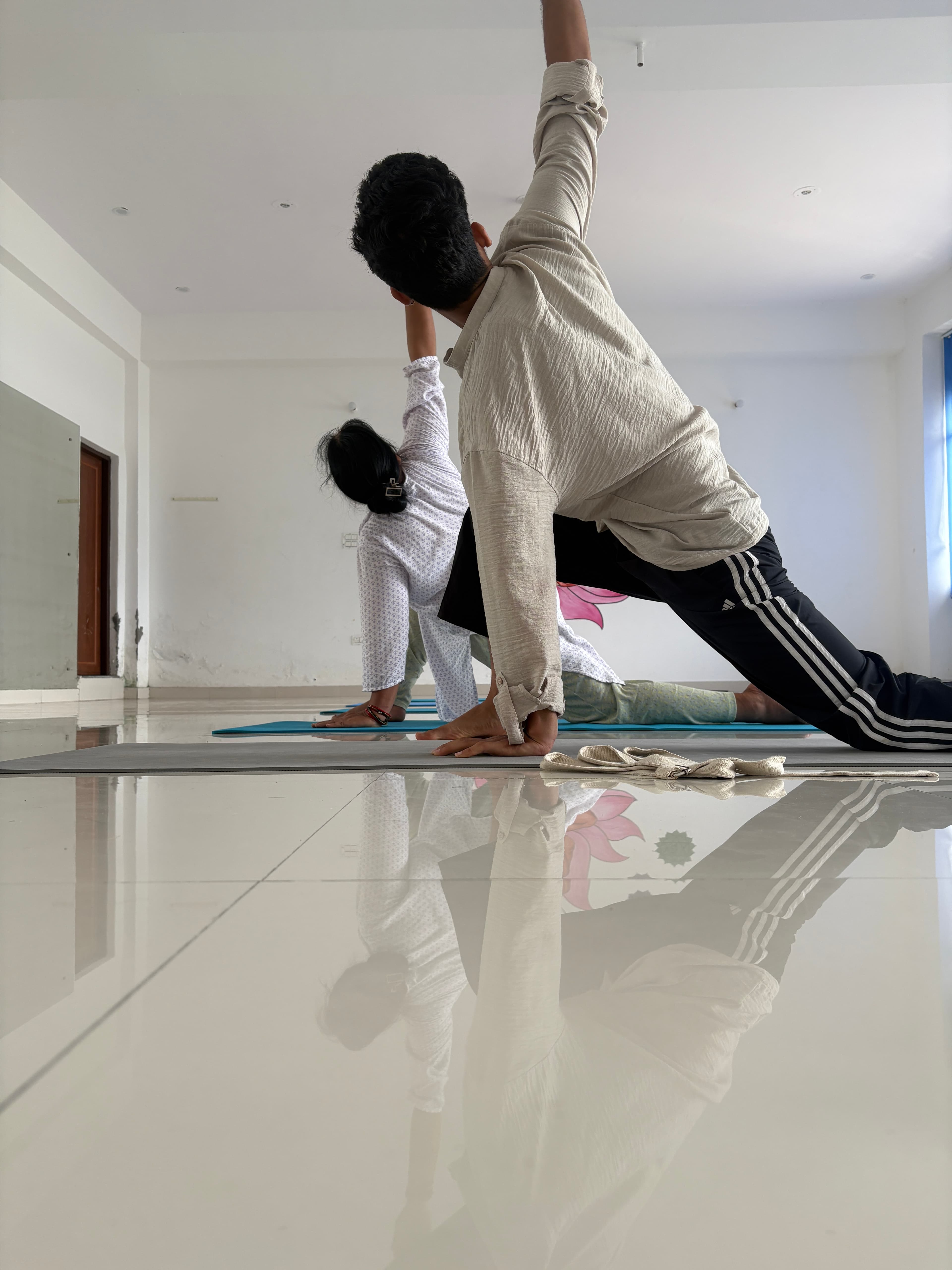 Yoga practice in Rishikesh near Ganga river - Image 7